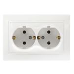 Розетка Smartbuy 2-местная с заземлением 16А белая Венера SBE-01w-16-S2-Z (артикул 16052103) – фото 1