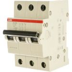 Автоматический трехполюсный выключатель ABB 32А С SH203L 4.5кА 2CDS243001R0324 (артикул 15967060) – фото 1