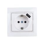 Розетка Lezard MIRA с заземлением + USB разъём, белый 701-0202-181 (артикул 16192830) – фото 1