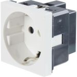 Розетка LK Studio с заземляющим контактом, со шторками, белый LK45 851404-1 (артикул 16411305) – фото 1