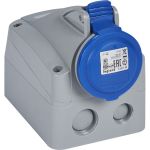 Накладная розетка Legrand P17 Tempra Pro - IP 44 - 200/250 В - 16 A - 2К+З 555154 (артикул 20310562) – фото 1