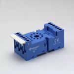 Розетка Finder для реле 60.12 и модулей 99.02, 86.30 с комб конт., с метал фикс, 9002SMA (артикул 18578203) – фото 1
