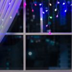 Бахрома Luazon DECOR Снежинки 3 см, IP20, Ш1.8 м, В0.5 м, Н.С. LED-48-220V, моргает, RGRB 3556861 (артикул 19576266) – фото 1