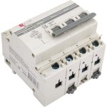 Дифференциальный автомат EKF PROxima АД-32, 3P+N, 16А/30мА, SQ DA32-16-30-4P-a-pro (артикул 16176279) – фото 1