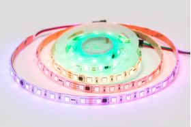 Комплект адресной ленты Apeyron 24В, 14,4Вт/м, smd5050, 60д/м, IP65, подложка 10мм (белая), 2м, RGB 10-95 (артикул 21195172) – фото 1