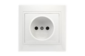 Розетка Smartbuy 1-местная без заземления 10А белая, керамика Венера SBE-01w-10-S1-N-c (артикул 16052129) – фото 1