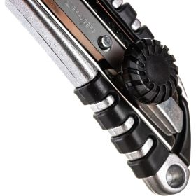 Канцелярский нож BRAUBERG Metallic 18 мм роликовый фиксатор резиновые вставки металл 237159 (артикул 16425057) – фото 3
