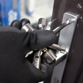 Многофункциональный ключ для электрошкафов Optimus OPT-ECK01 (артикул 25986989) – фото 10