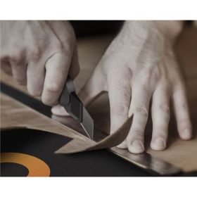 Технический нож DELI home series gray ht4018c сегментированное черное лезвие 18 мм, эксклюзивный дизайн, soft touch 112889 (артикул 26145947) – фото 3