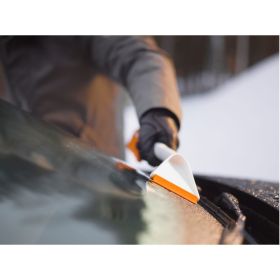 Щетка со скребком Fiskars SnowXpert 1019352 (артикул 15642768) – фото 9