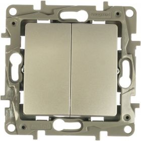 Механизм выключателя Legrand 2-клавишный СП Etika 10АX безвинтовые зажимы алюминий Leg 672402 (артикул 16120057) – фото 1