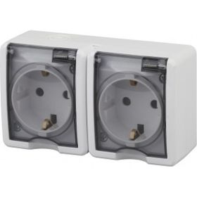 Розетка ЭРА Эксперт 11-2404-01 2х2P+E IP54, шторки, 16АХ-250В, ОУ, белый Б0020718 (артикул 15747423) – фото 1