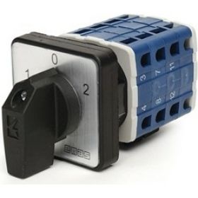 Переключатель полюсов Emas реверсивный трехфазный 1-0-2 32А PSA032KD334S (артикул 16903087) – фото 1