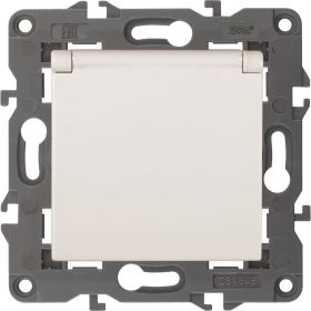Розетка со штор. с крышкой ЭРА Elegance 2P+E Schuko, 16A-250В, IP20 сл.кость 14-2103-02 Б0034279 (артикул 15904047) – фото 1