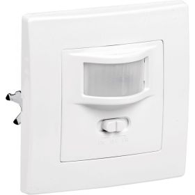 Датчик движения IEK ДД 030 белый 500Вт 160гр 9м IP20 LDD12-030-500-001 (артикул 16300077) – фото 1