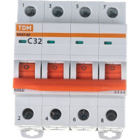 Автоматический выключатель TDM ВА47-60, 4Р, 32А, 6кА, характеристика С SQ0223-0128 (артикул 18156331) – фото 1