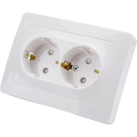Розетка Schneider Electric Blanca внутр Бел 2-ая с/з со шторками, 16А, 250В SE BLNRS001121 (артикул 19932004) – фото 1