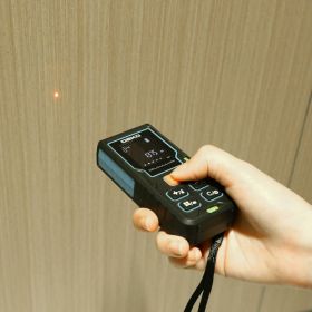 Лазерный дальномер DEKO GLE-40 065-0240 (артикул 17255748) – фото 5