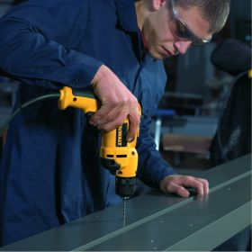 Дрель DeWALT DWD112S (артикул 13674191) – фото 2