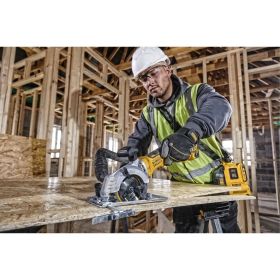 Циркулярная пила DEWALT 18 В XR DCS571N-XJ (артикул 16315061) – фото 3