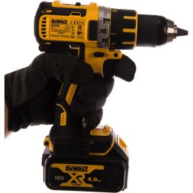 Аккумуляторная дрель-шуруповерт DEWALT DCD 790 M2 (артикул 15457735) – фото 6