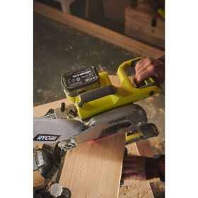 Аккумуляторная торцовочно-усовочная пила Ryobi ONE+ R18MS216-0 5133003597 (артикул 15784651) – фото 5
