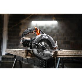Аккумуляторная бесщеточная циркулярная пила AEG BKS18BL2-0 4935479661 (артикул 19675990) – фото 2