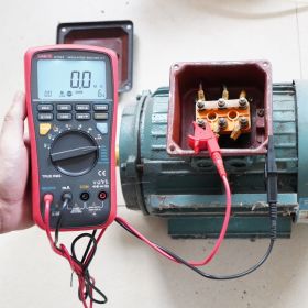 Измеритель сопротивления изоляции UNI-T ut533 106899 (артикул 26965544) – фото 5