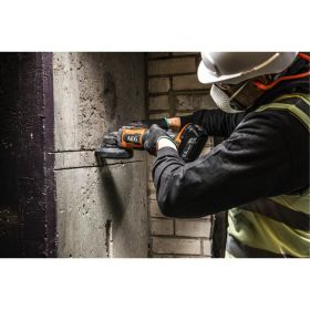 Углошлифмашина AEG BEWS18-125BLPX2-502C 125 мм, 18В 4935480858 (артикул 25218525) – фото 4